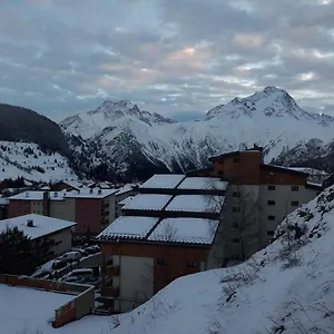 studio-les-deux-alpes-residence-le-pluton-b84.hotels-rhonealpes.com/